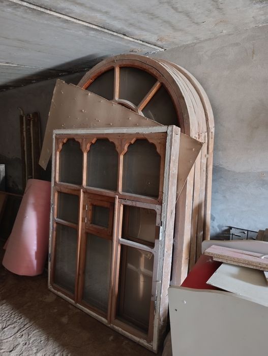 Deraza sotiladi taxtadan bulgan