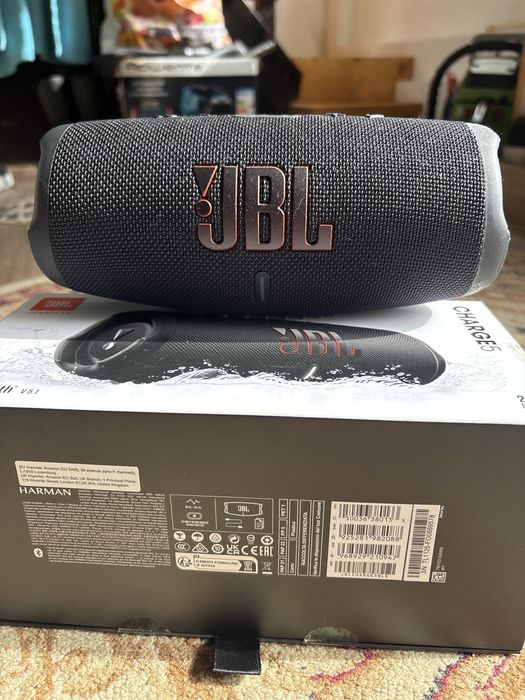 Vand boxa jbl charge 5