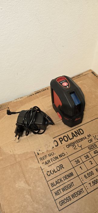 Leica Lino P5 nivela  laser puncte
