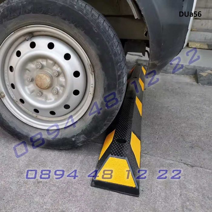 Голям паркинг стопер предпазител ограничител гуми коли блокира защита