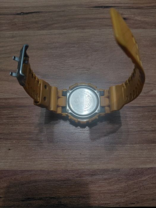 Часовник casio g-shock 110a