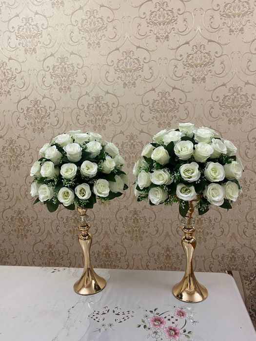 Shohona gullar suniy stol uchun