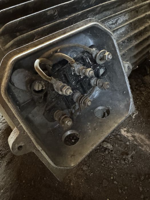 De vanzare Motor trifazic