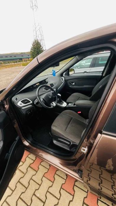 RENAULT Scenic 2011 — imagine 5