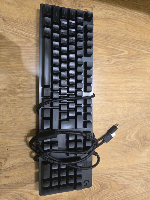 Tastatura mecanica Logitech g513 carbon tactile