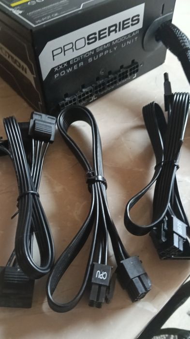 Sursa XFX Pro 750W XXX Edition Semi  modular