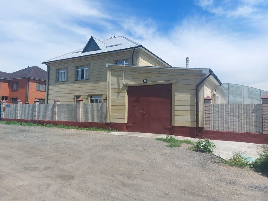 Дом двухэтажный со всеми удобствами