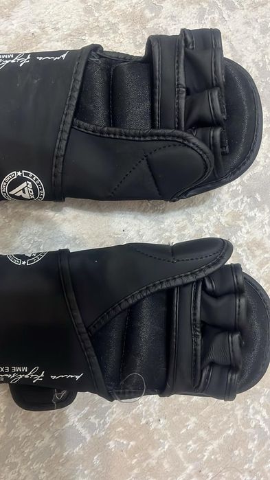 Продам перчатки ММА "RDX" красные