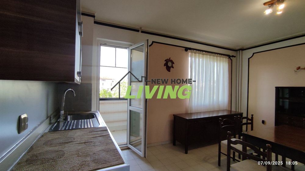 Продава се Тристаен апартамент в Пловдив, Христо Смирненски - 100 кв.м за 1550 €/кв.м - Снимка #3