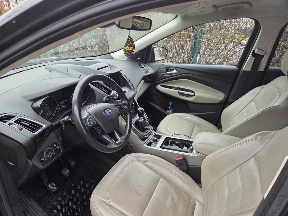 Ford Kuga 2.0 TDCI 150CP 4WD Primul proprietar