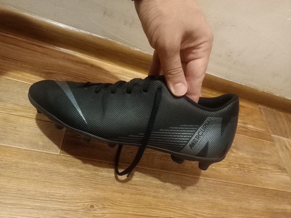 Продам бутсы оригинал