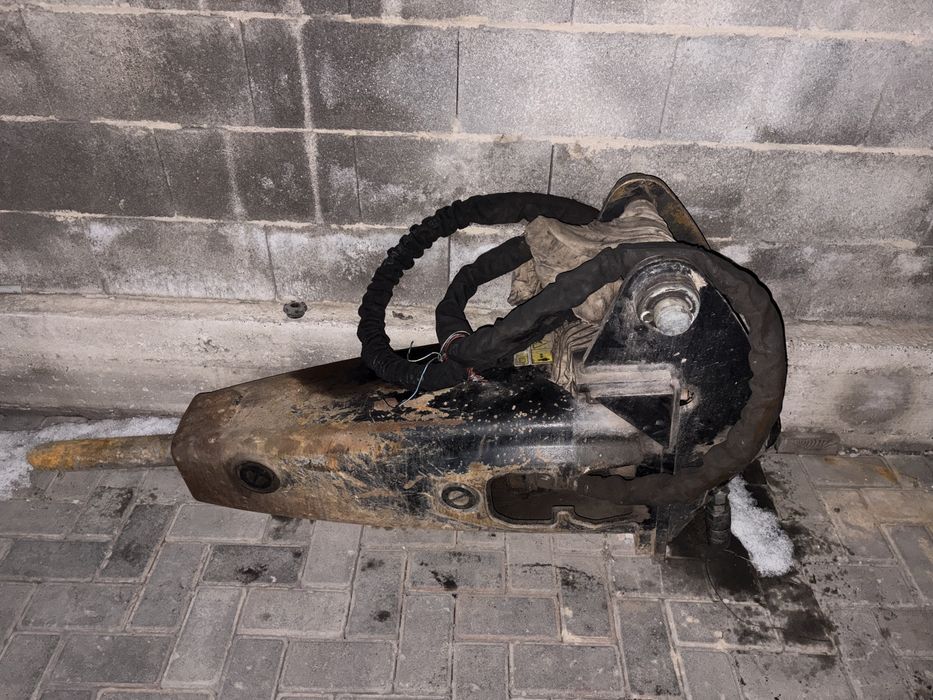 Гидромолот на CAT 3/1