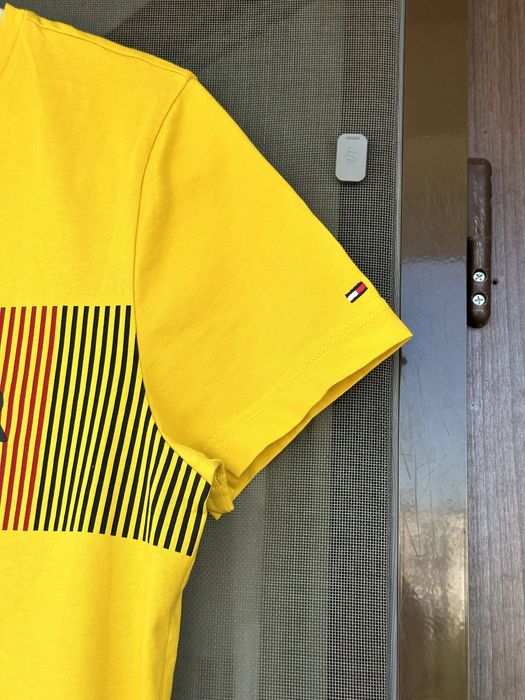 Мъжка тениска Tommy Hilfiger - размер S, Отлично състояние