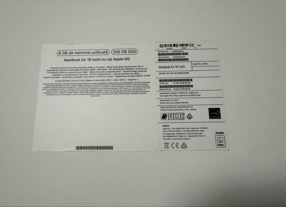 Laptop Macbook Air 15" cu procesor Apple M2 8 nuclee in garantie