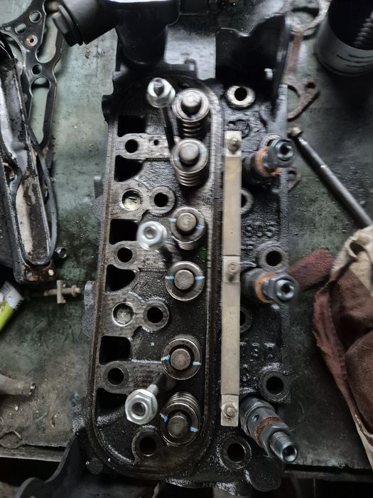 Piese motor kubota D1005 in 3 pistoane