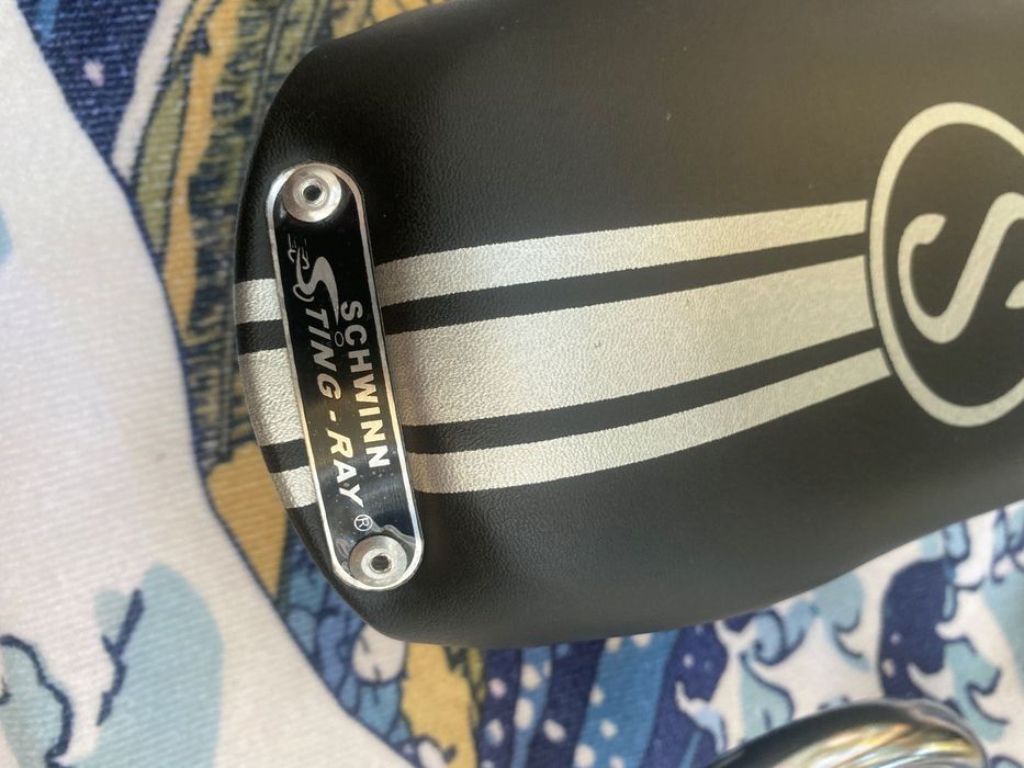 Крузър седалка Schwing Sting ray и сиси бар Нови