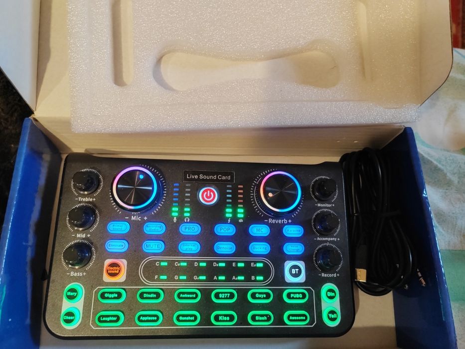 Mini mixer audio digital