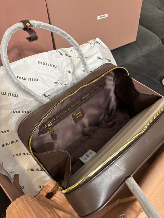 MiuMiu Tote bag - piele naturala/34cm/full box premium/disponibil