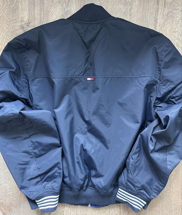 Двулицево яке бомбър Tommy Hilfiger