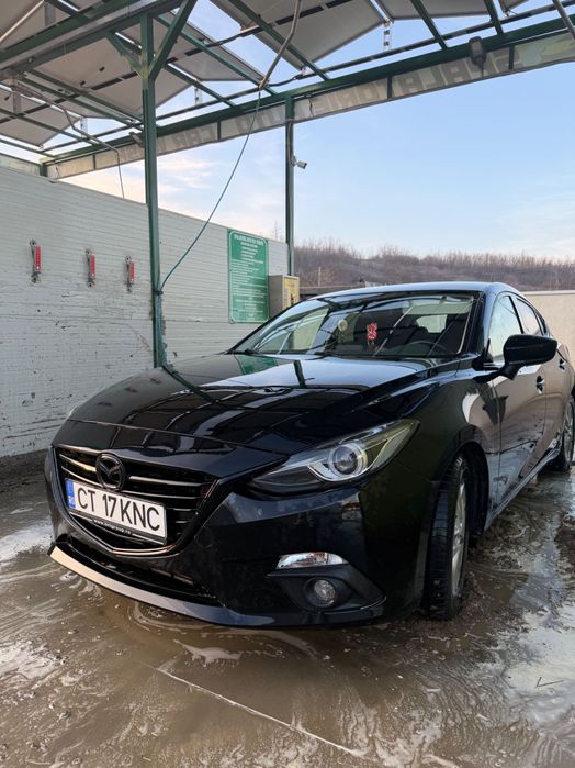 Vând Mazda 3 2016