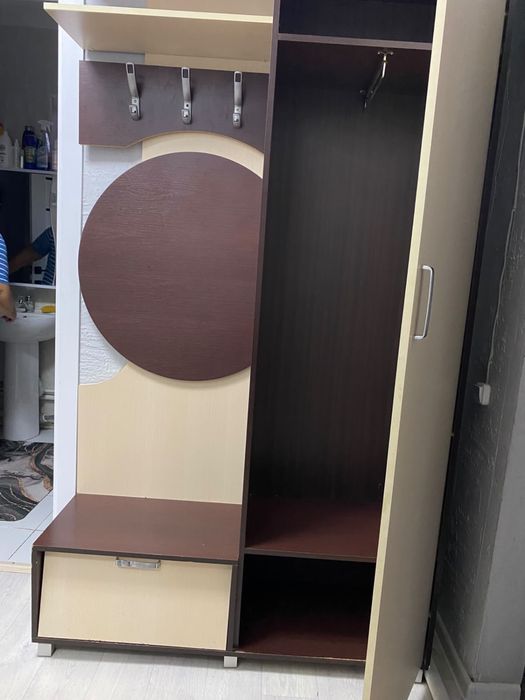 Продам прихожку срочно