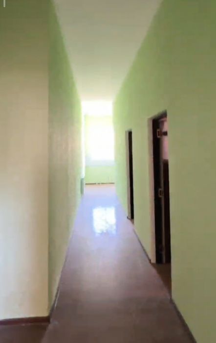 3 xonali kvartira sotiladi