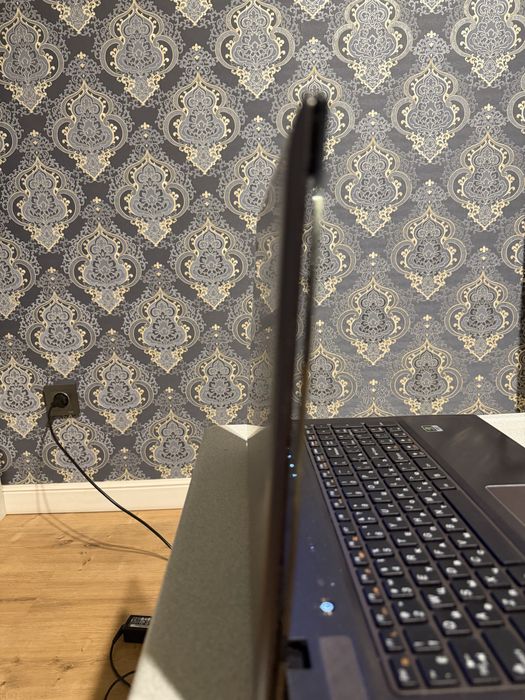 Продам lenovo z570