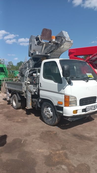 Автовышка сотилади 2006 йил 25 метр.