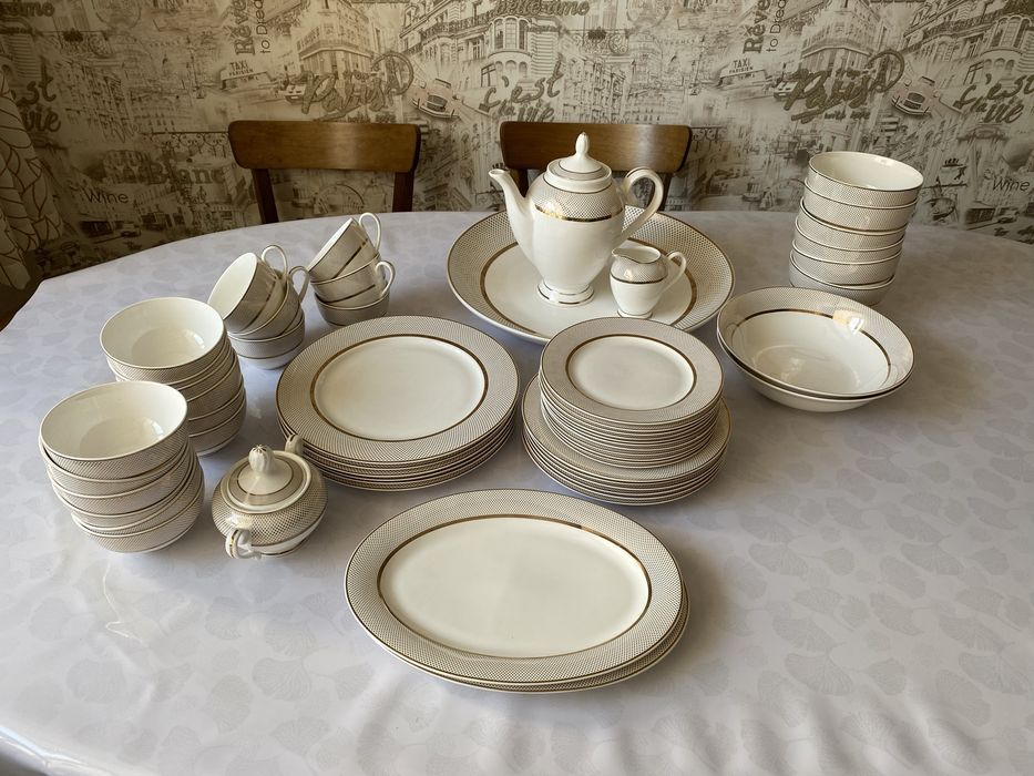 Продам посуду сервиз