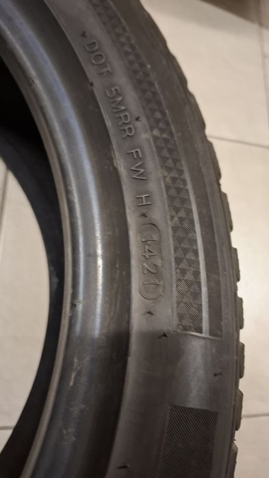 2бр зимни гуми Hankook 225 45 17