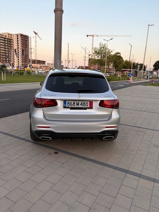 Mercedes Benz GLC300