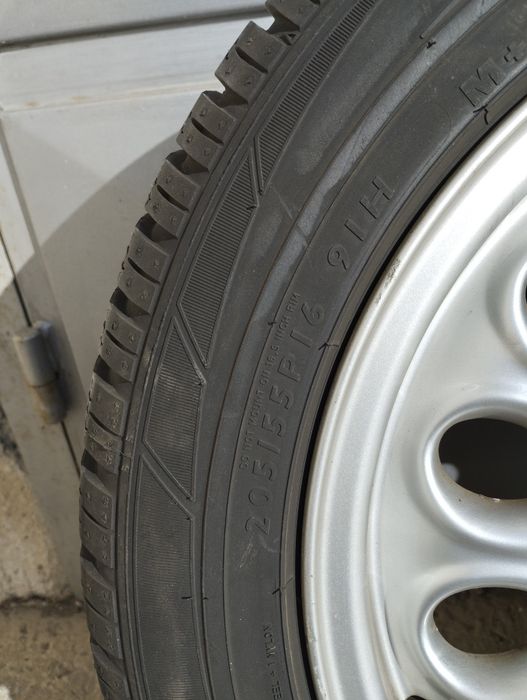 Гуми зимни-Дънлоп Винтер спорт