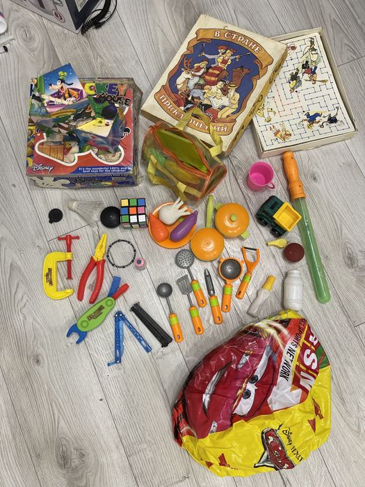 Продам Игрушки-