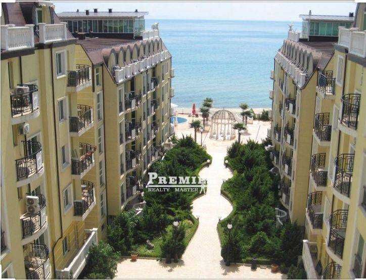 Продава се Двустаен апартамент в к.к. Елените - 60 кв.м за 1584 €/кв.м - Снимка #2