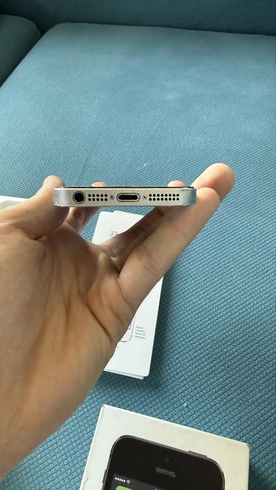 Продается iphone 5s в идеальном состоянии