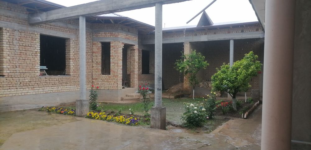 Do'rmonda 7 so'tik uy sotiladi