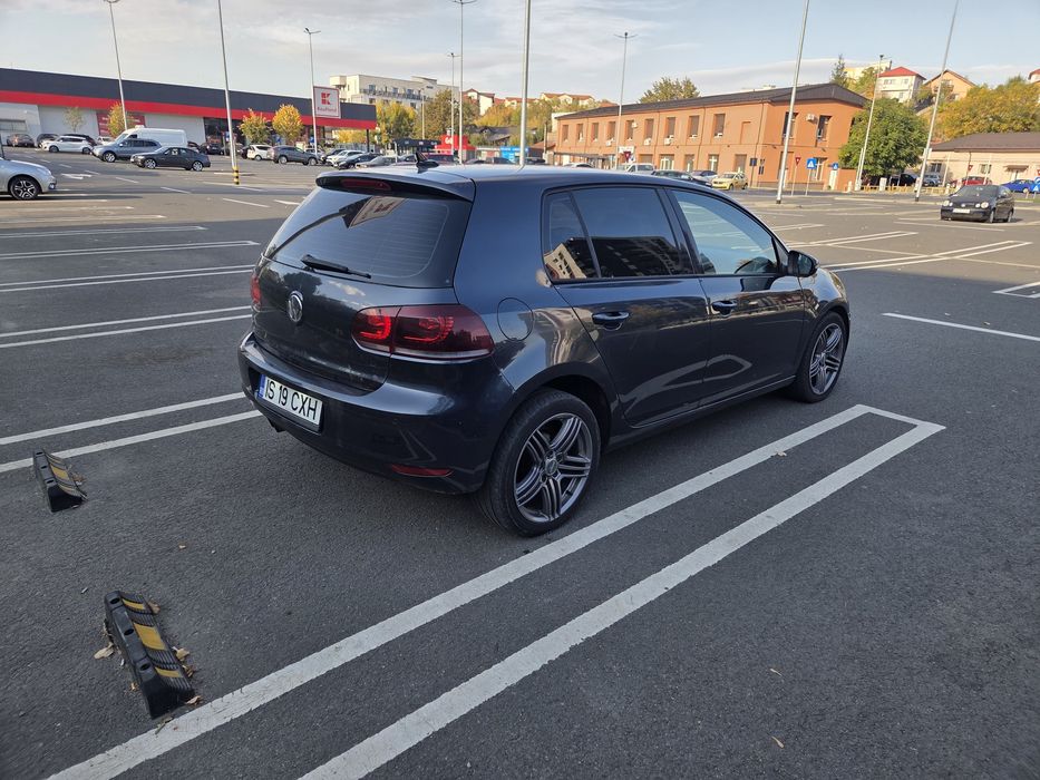 VOLKSWAGEN Golf 2010 — imagine 4