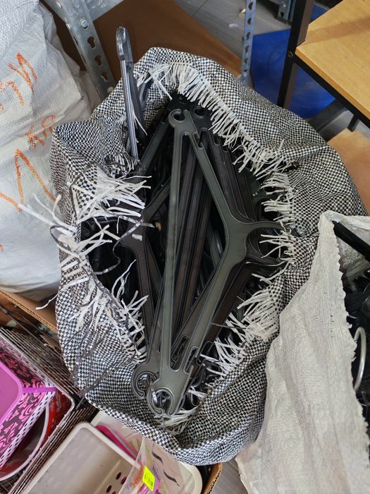 Оборудване за магазин (за дрехи)