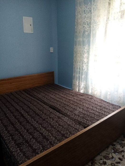 Srochna sagdiyanada 2 xona ijaraga uy beriladi