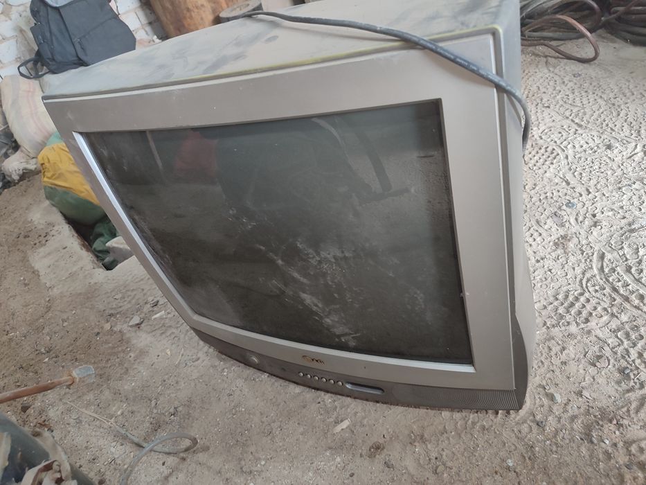 Продам телевизор