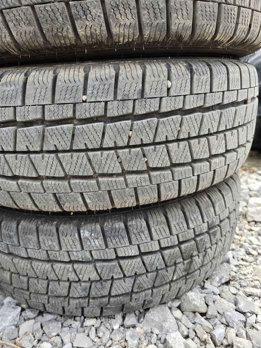 Продавам джанти с гуми за фиат добло 16ки