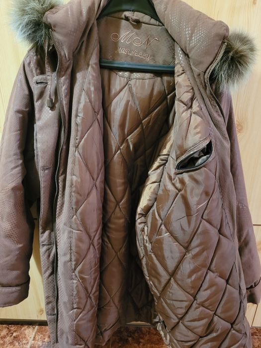 Дамска шуба с подплата и качулка