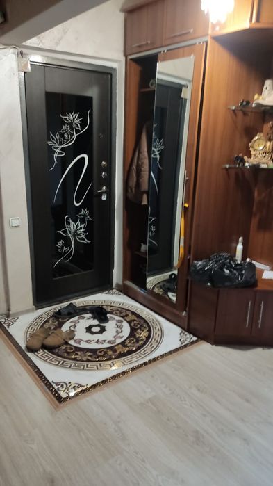 Продам 4 х ком квартиру