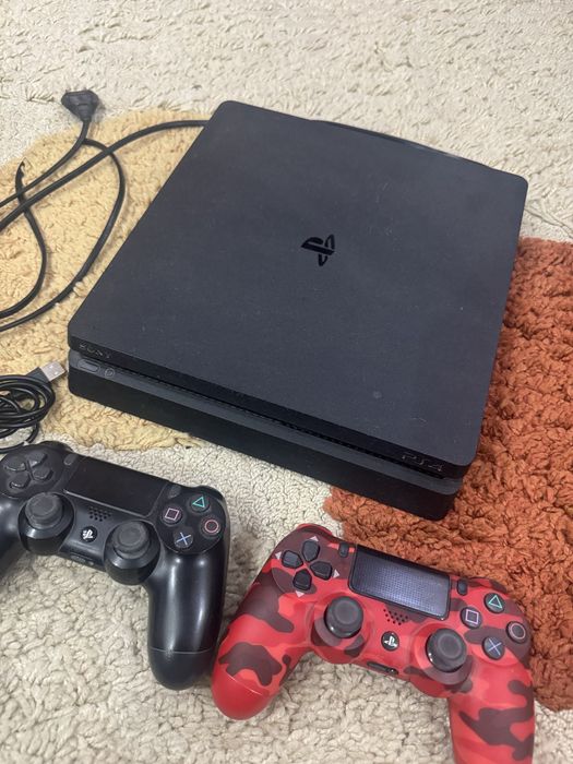 Продам PS4 slim 500gb