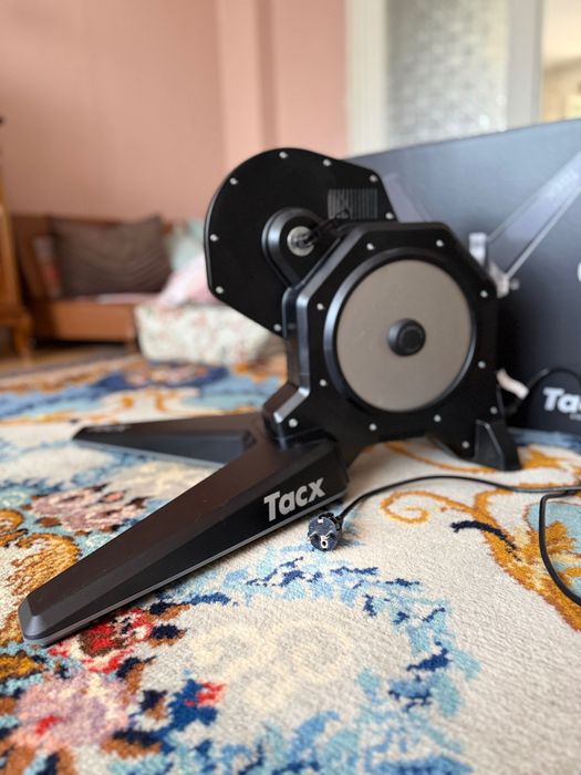 Home Trainer - TacX Flux S Smart (Garmin)