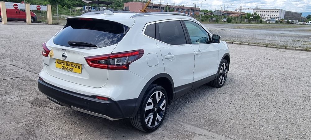Nissan Qashqai TEKNA + 1,2 BENZINĂ Automat