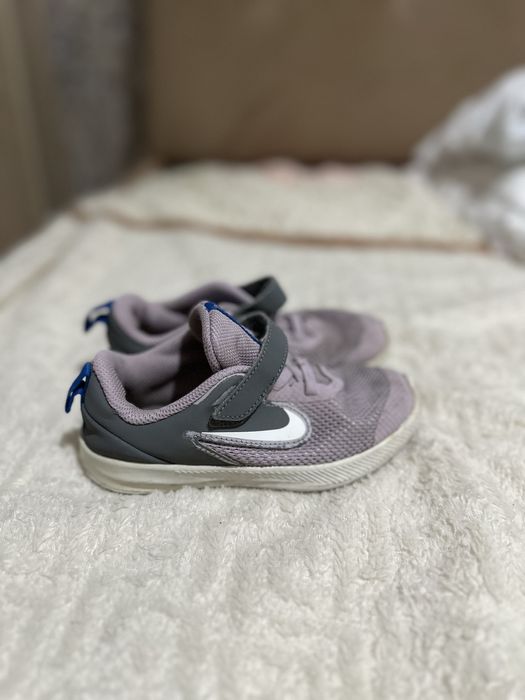 Кроссовки nike оригинал на девочку