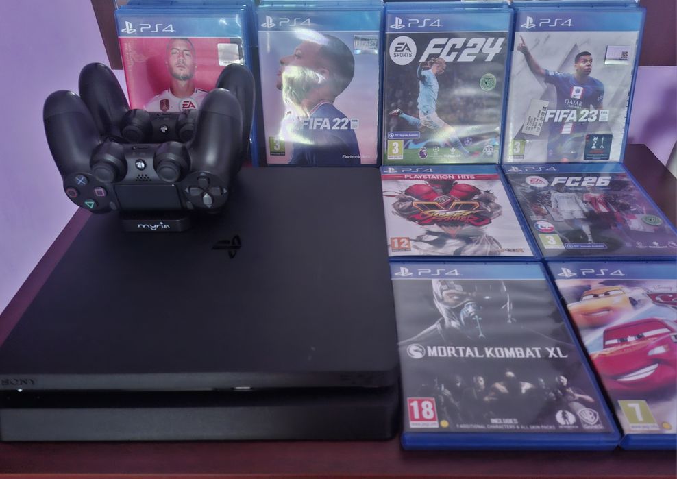 PS4 cu memorie 1TB + 2 controlere