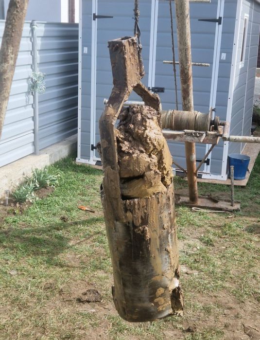 Foraje Puturi de Mica și Mare Adâncime !