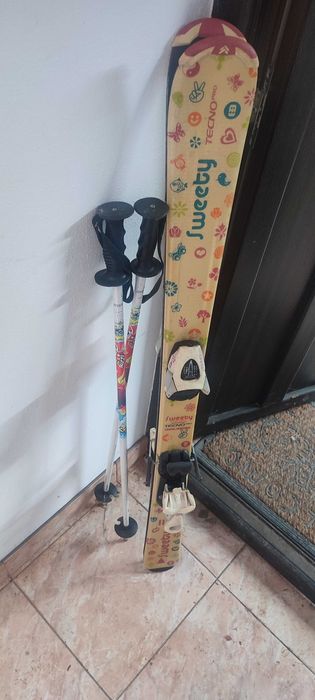 Clăpari + schiuri copii 7 ani Suceava